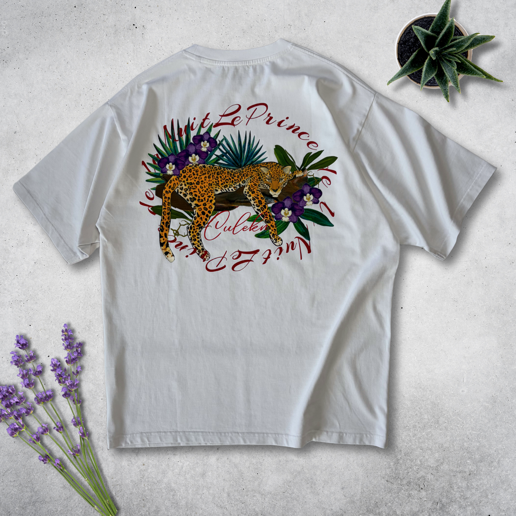 White tshirt with leopard design