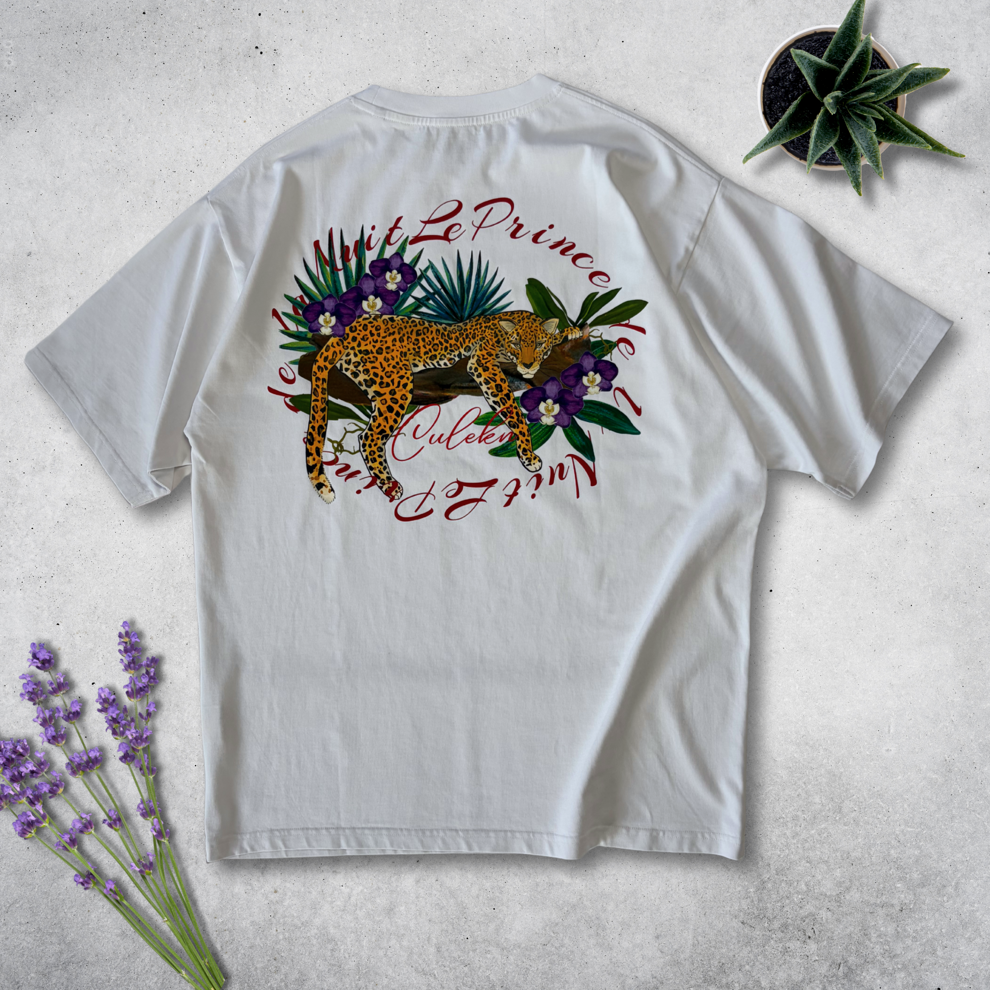 White tshirt with leopard design