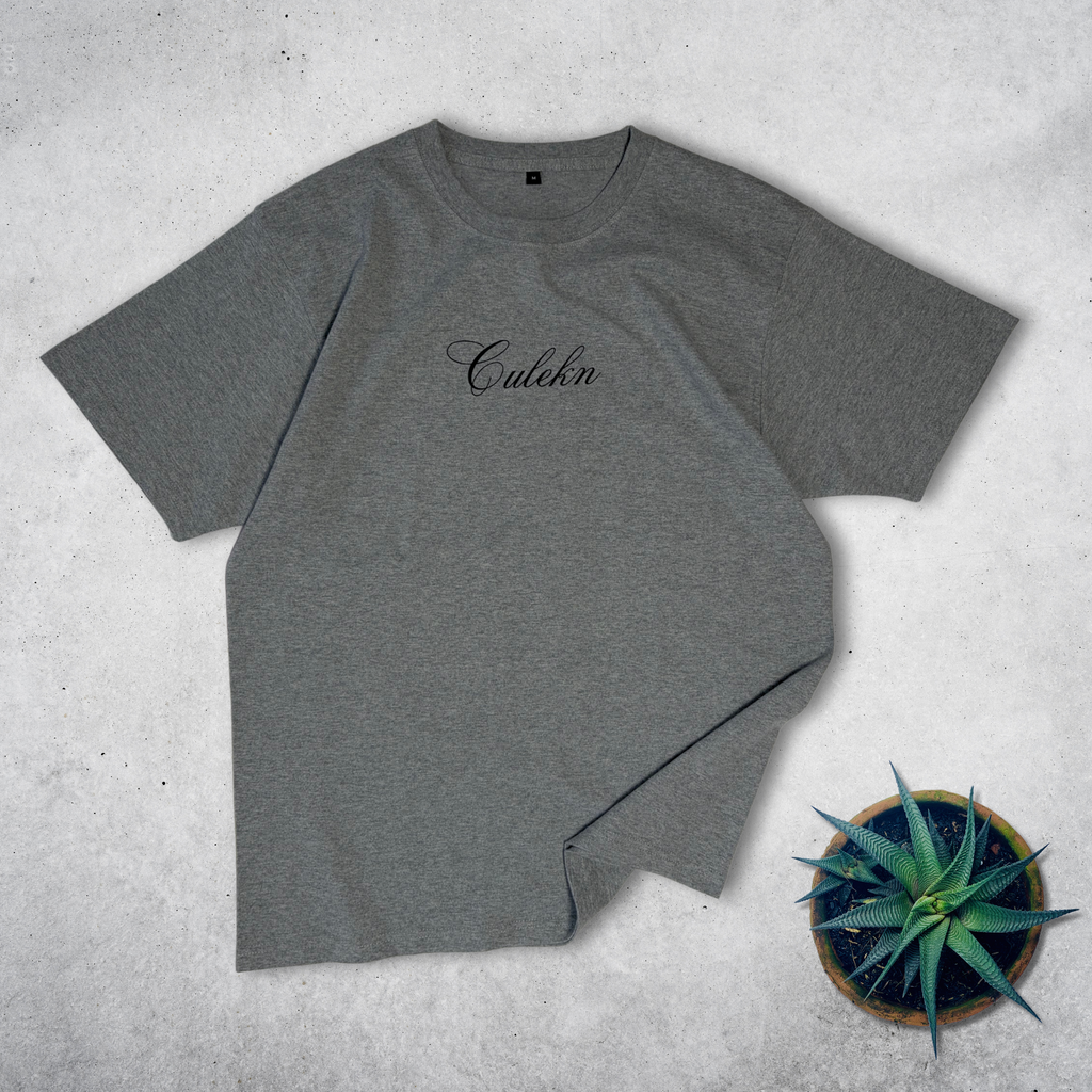 Silver tshirt with culekn