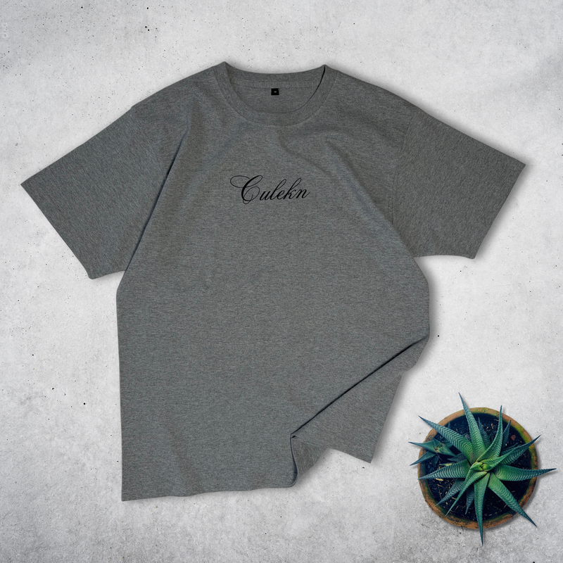 Silver tshirt with culekn