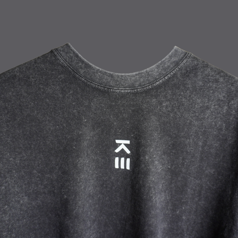 Vintage black tee with logo 