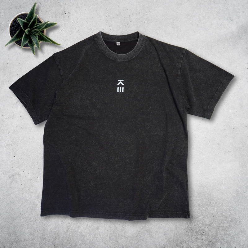 Vintage black tee with logo full picture